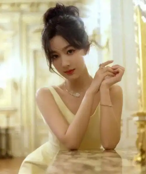 大家好,今天我们要聊聊一个备受争议的明星——杨紫.