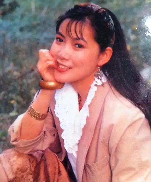 回顾沈丹萍:与张铁林分手后,为嫁老外与家人狠心决裂,现怎么样了