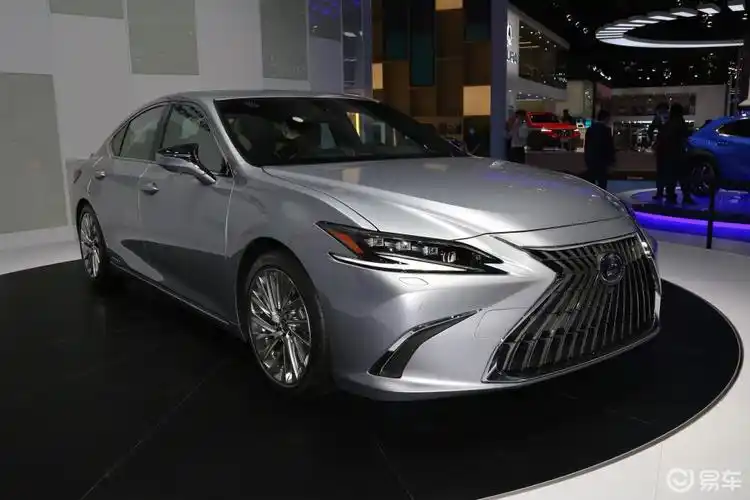 2021款300h行政版