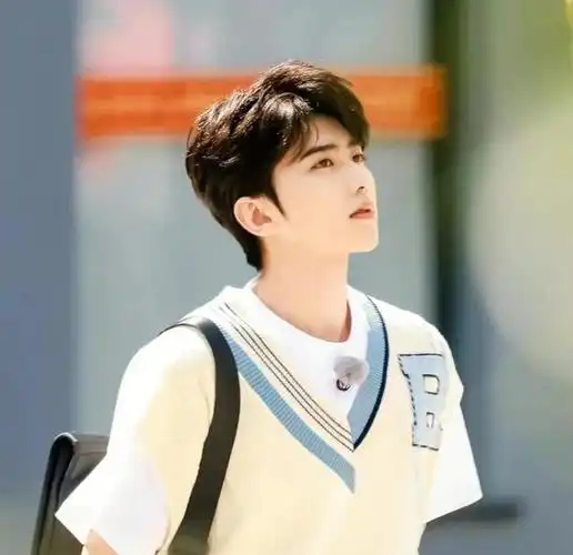 《奔跑吧》官宣今晚开播,张小寒爆料看不到蔡徐坤的脸|跑男|古典乐