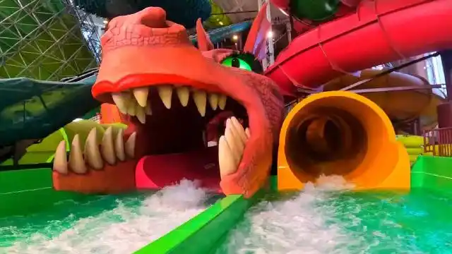 你见过恐怖的恶龙水滑梯吗?第一视角带你去体验!