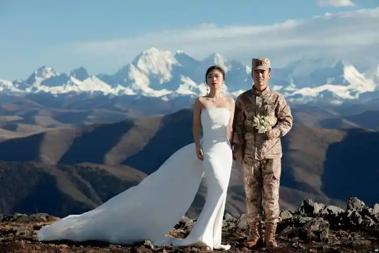 16对军人结婚照太甜了,赶紧点赞吧!