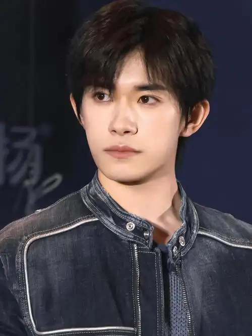 ##清扬品牌代言人易烊千玺##易烊千玺电影狂野时