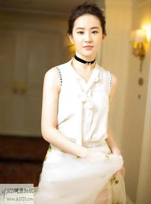 演员刘亦菲个人资料