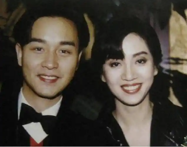 这些早逝的歌手带走了回忆留下了经典