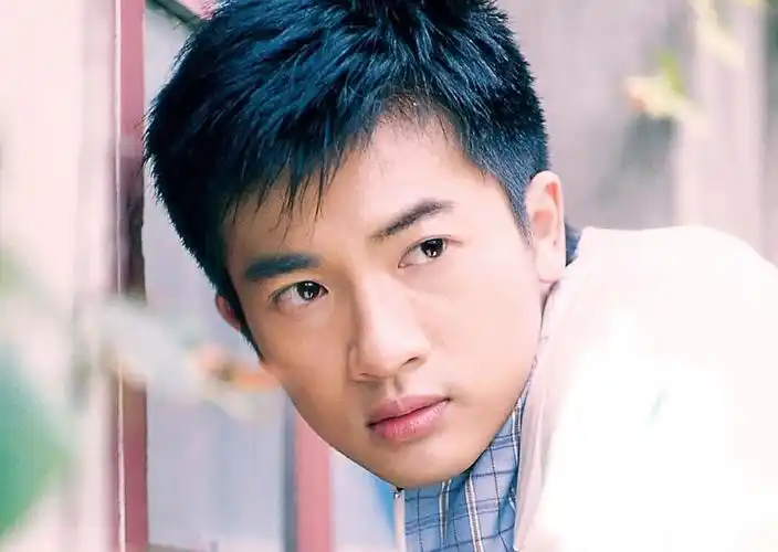 刘德华18岁照片.陈冠希18岁照片.