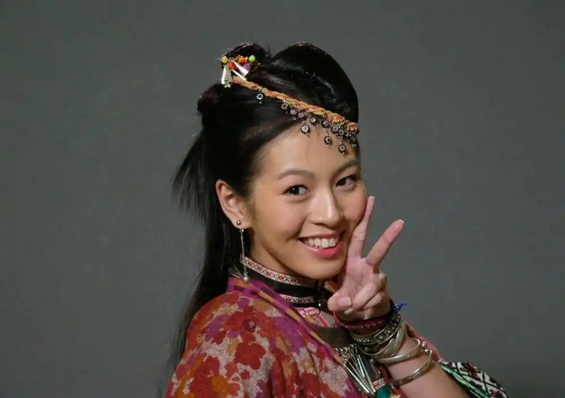 啊,我的阿奴  刘品言晒出了近照,一查发现《仙剑奇侠传》是18年前的剧