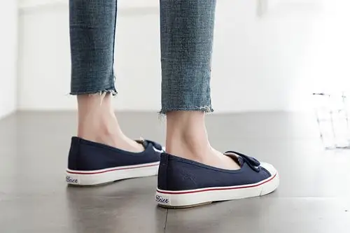 春秋季浅口帆布鞋女一脚蹬懒人鞋休闲韩版百搭小白鞋女单鞋护士鞋