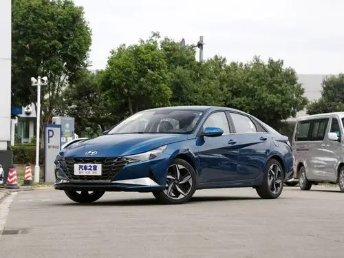 北京现代 伊兰特 2021款 1.5l cvt glx精英版