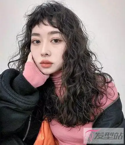 女生适合剪什么刘海卷刘海灵动俏皮谁剪谁美