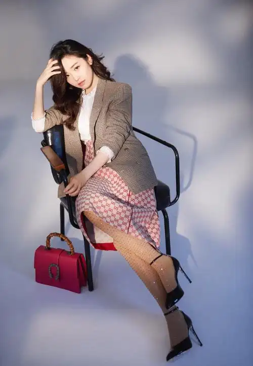 金雯昕时尚性感写真图片36