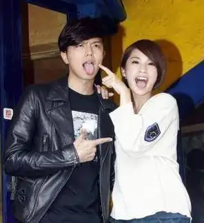 家中浴室摔倒,发现时尸体已僵硬_杨丞琳_因为_消息