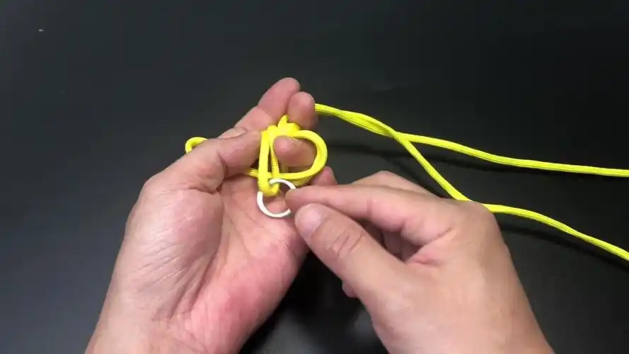 手把手教你项链吊坠结的打结方法,结点精致漂亮,还具有中国风味