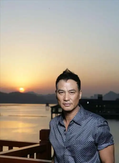 著名演员任达华:因爱不要孩子,50岁看到女儿时热泪盈眶