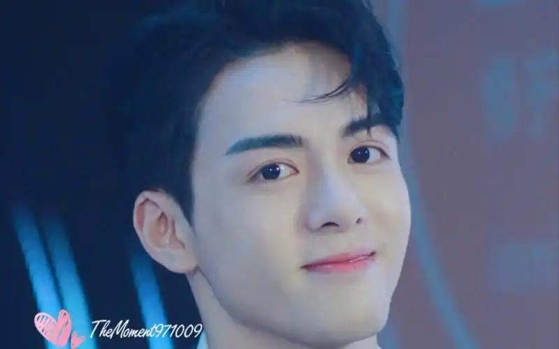 曾舜晞【迷人的笑容*^o^*完美的侧脸～】