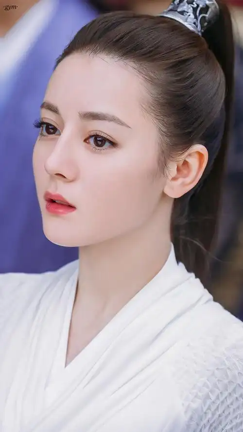 迪丽热巴白凤九壁纸