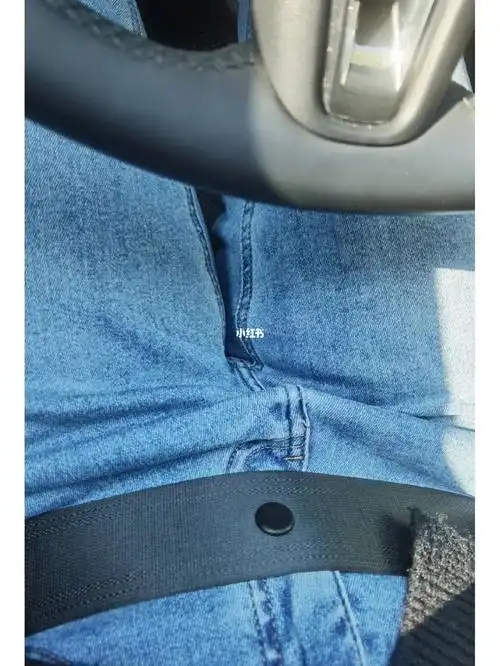 只有我一个人的牛仔裤是这样的吗