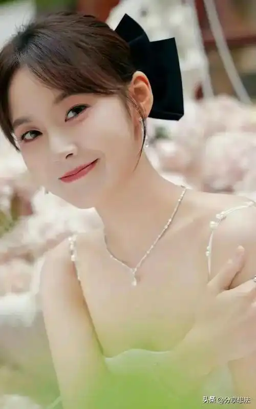 张嘉倪明星壁纸14