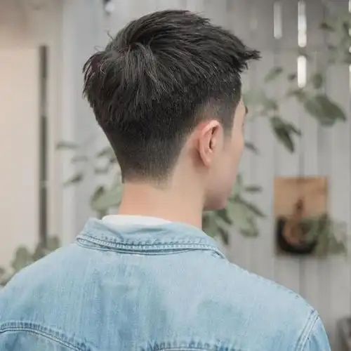 男生两边铲光发型清爽帅气2020夏天这样剪你就是最靓的仔