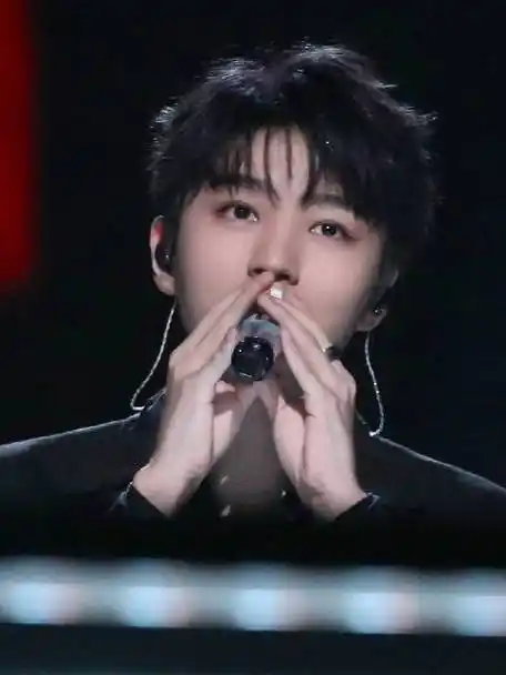 王俊凯2023遇兔呈祥