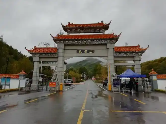 10月4日,自驾游到吉林市的第二天,便去游朱雀山.