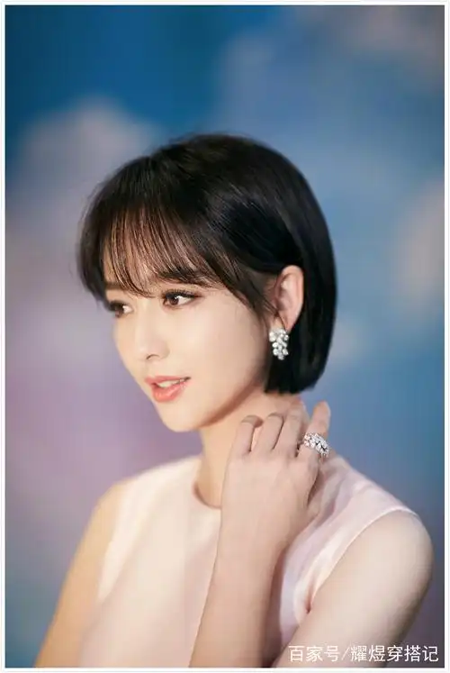 "一夜之间"女星都剪了这款"不挑脸"短发!好看又气质!|短发|气质|脸型_