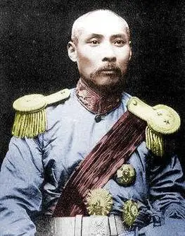 一造共和助袁世凯登宝座1933年1月22日,身在南京的少将以上的军人接到