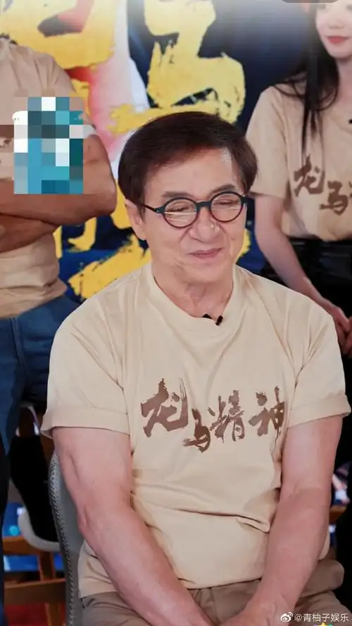 69岁成龙肌肉线条##成龙69岁的状态