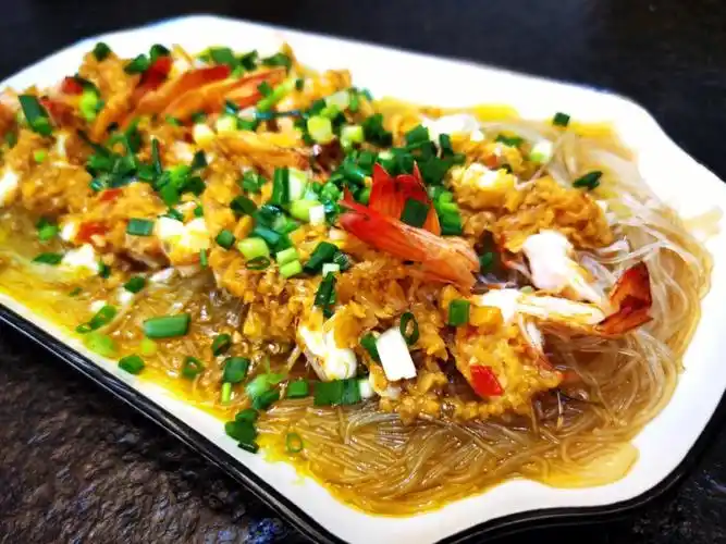 虾的100种吃法1蒜蓉粉丝蒸大虾