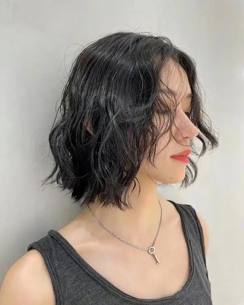 短发  日系造型烫卷发