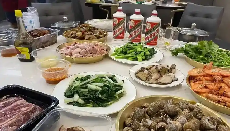 原创去亲戚家喝酒这4句客气话别当真别不懂装懂避免出洋相