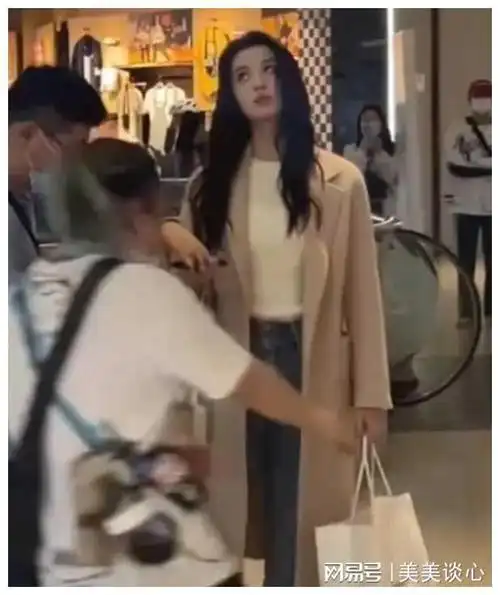 杨洋|周冬雨|娱乐圈|吴谨言|她的演技|热门话题_网易订阅