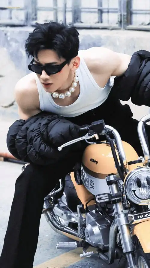 有哪些适合做壁纸的白敬亭照片