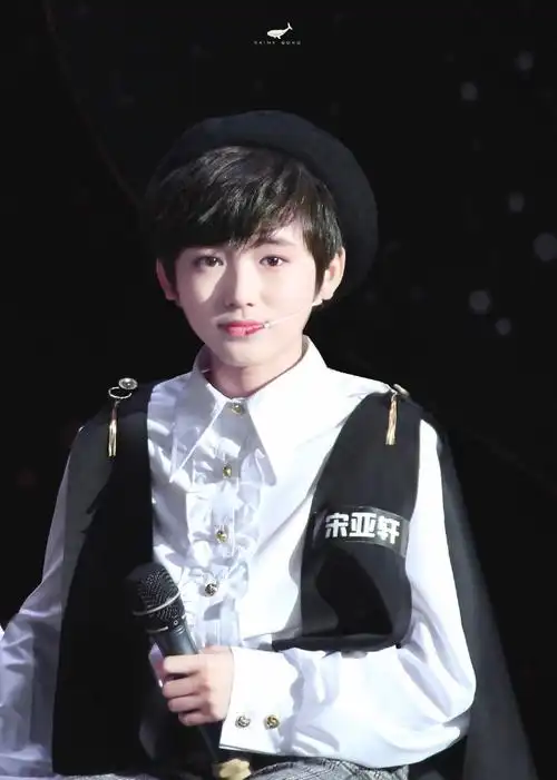 宋亚轩直视我##宋亚轩7日涨粉2万多