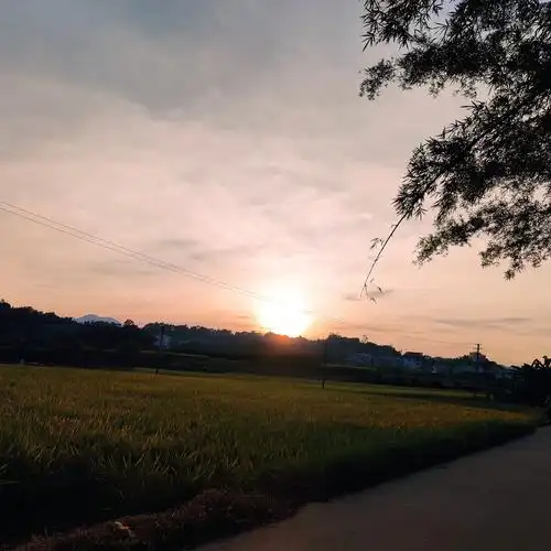 小山村的晚霞,真美