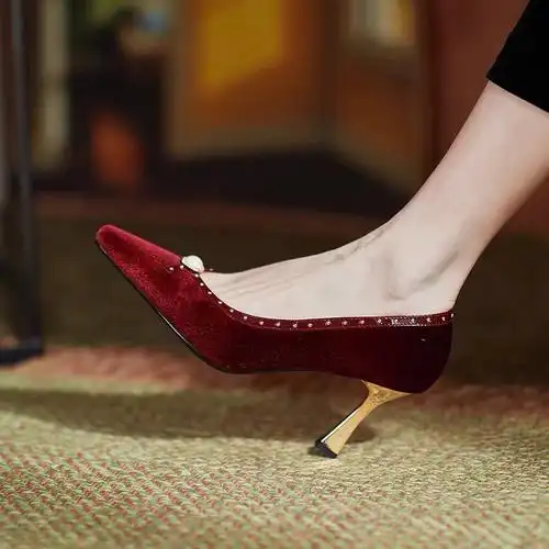 细跟珍珠敬酒鞋01
