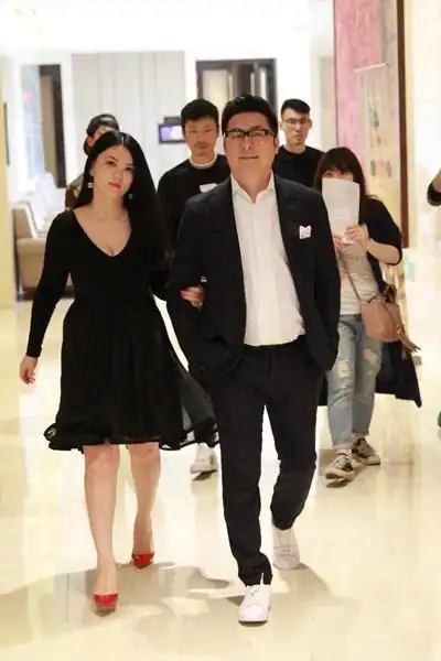 李湘身高多少深扒李湘真实身高竟不足1米60