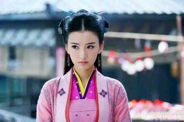 2014年,在《神雕侠侣》中饰演刁蛮俏美的郭芙,精彩的演技为她来了赞誉