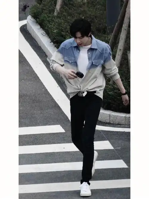 做自己的光  #刘宇宁蒋俊豪   杀青快乐