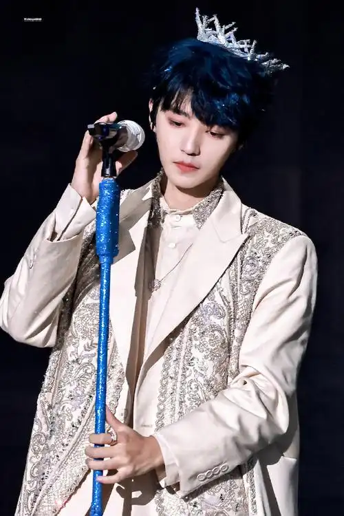 网页链接提取码:mij2】&新鲜事【蟹味珍藏馆—王俊凯图包/行程饭拍图