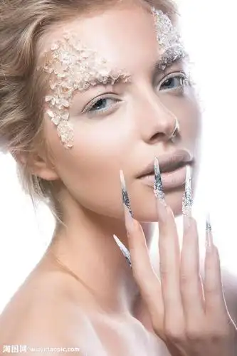 性感长指甲美女