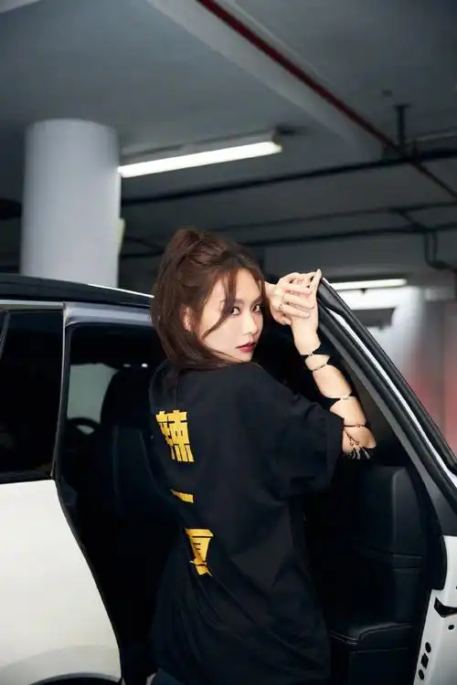 王霏霏身材好辣##王霏霏身材管理