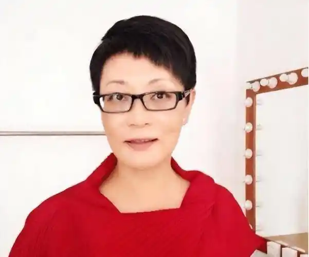 小品女王杨蕾:被离婚毁掉的好演员,前夫却转身娶了郭德纲师娘_戴志诚