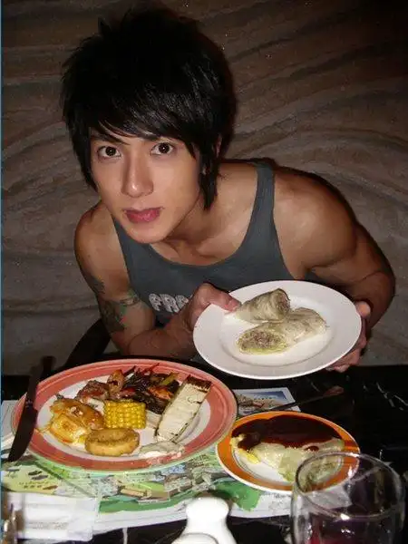 吴尊台湾blog相册中的自拍照片汇总