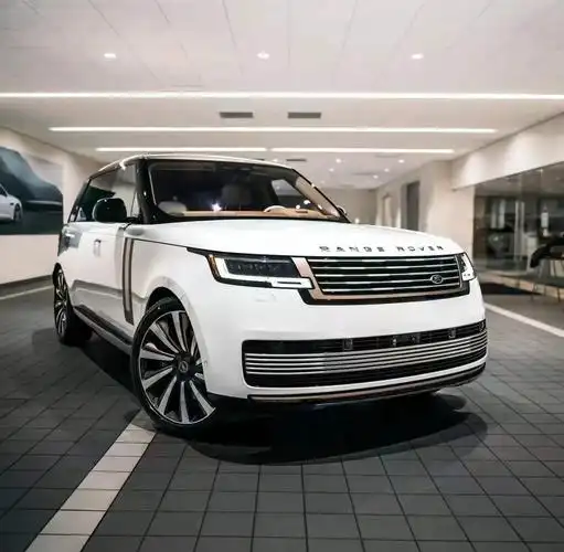 车头变化明显2023款路虎揽胜谍照曝光