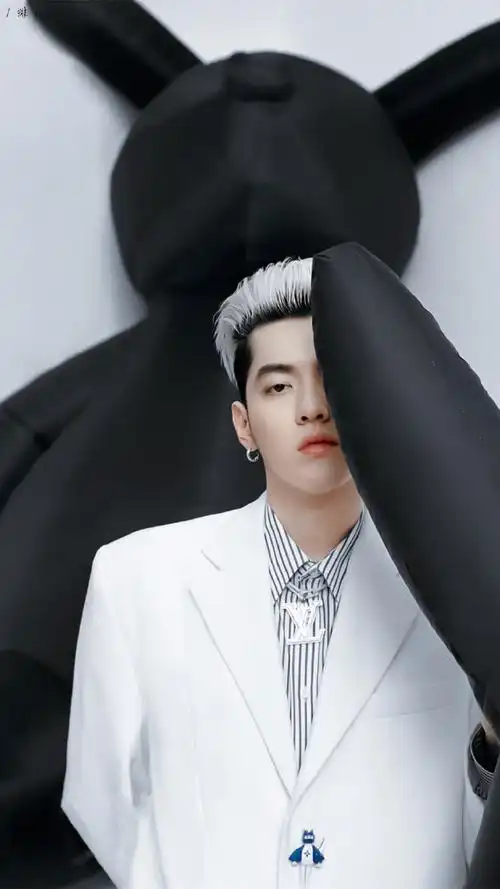 吴亦凡装病想取保候审?网曝已供出一位知名老艺术家