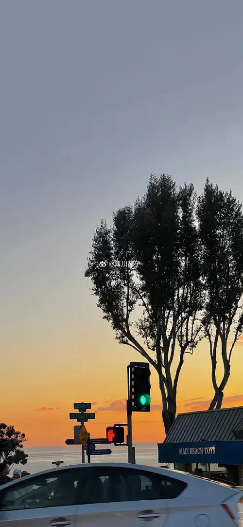 朋友圈背景图##ins手机壁纸简约可爱全屏无水印高清##女生头像情侣