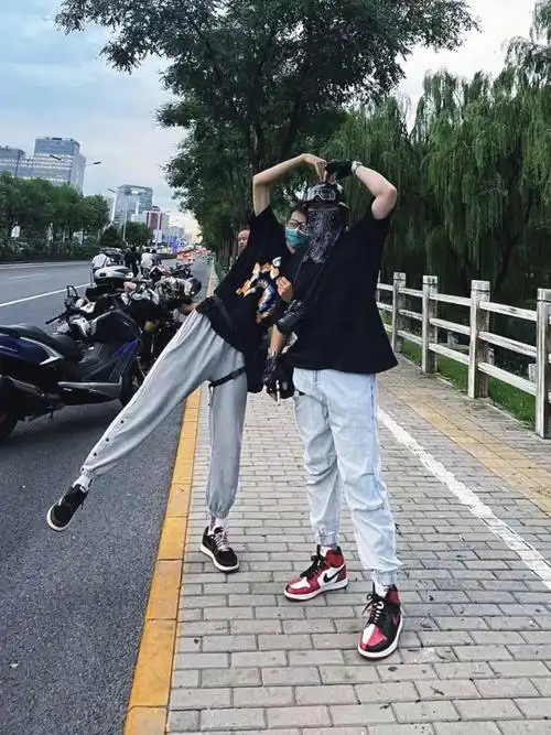 两个190身高的人站一起是什么体验