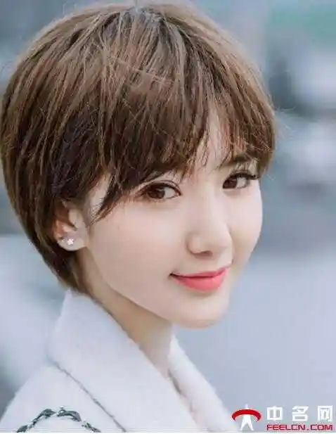 短发女小清新自然国字脸怎么变v脸的发型
