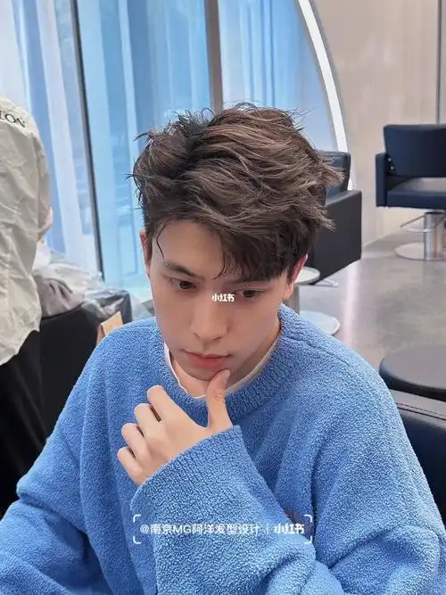 男生发型哪里好 南京剪男士发型9999男生凌乱微分发型真的太帅了!